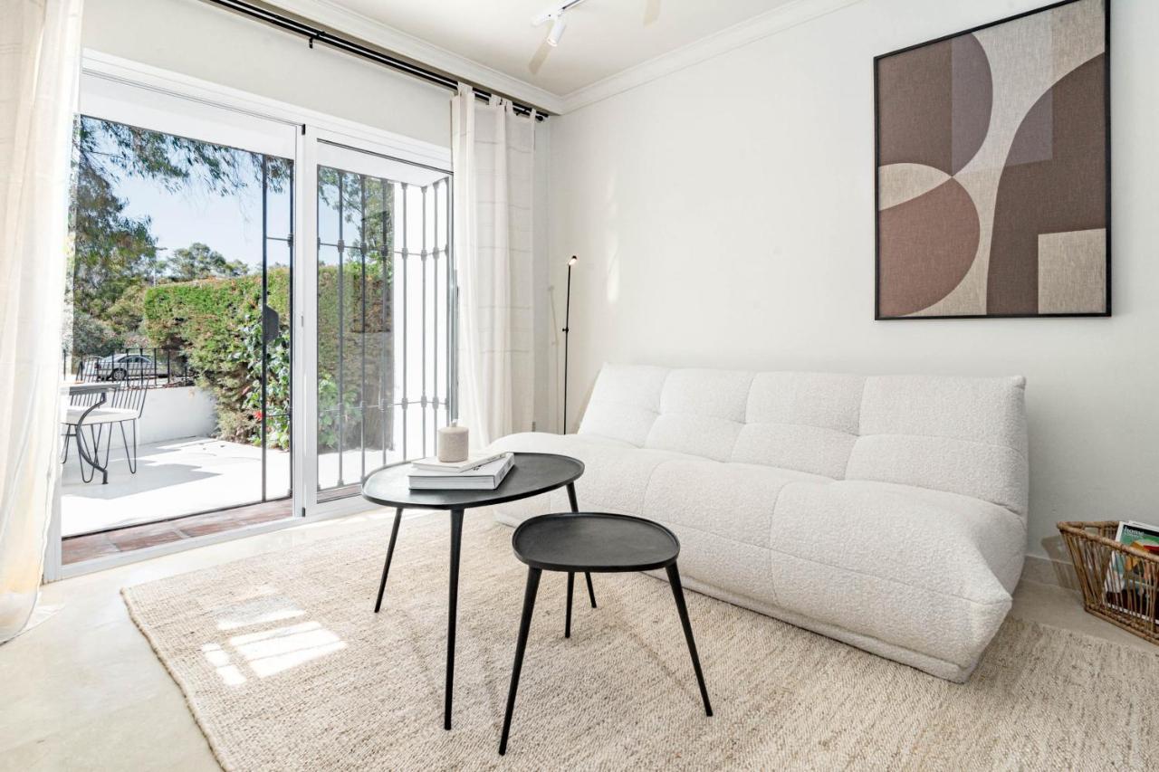 Appartement Fully Renovated Modern 2 Bedroom In Aloha Pueblo
